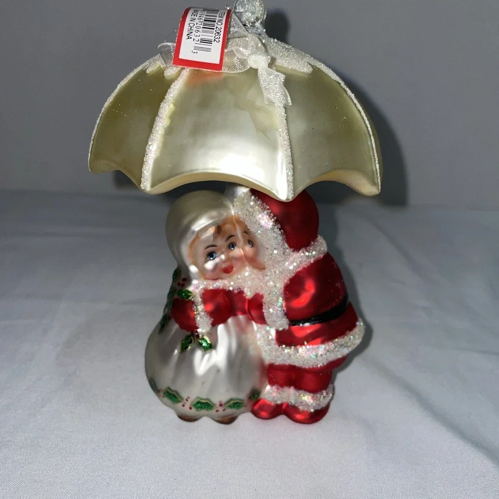 Scottish Christmas Visions of Sugarplums Santa Mrs Claus Glass Ornament 2003‎